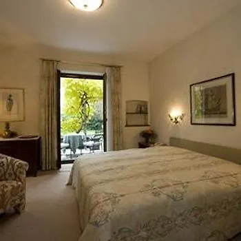 Romantik Castello Seeschloss Отель 4*