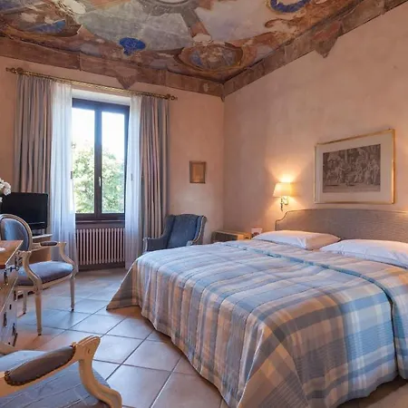 Romantik Castello Seeschloss Отель 4*