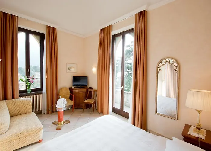 卡斯特罗西施罗斯罗曼蒂克酒店 酒店 阿斯科纳