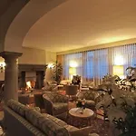 Romantik Castello Seeschloss מלון 4*