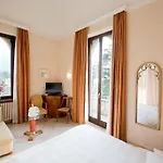 Romantik Castello Seeschloss מלון אסקונה