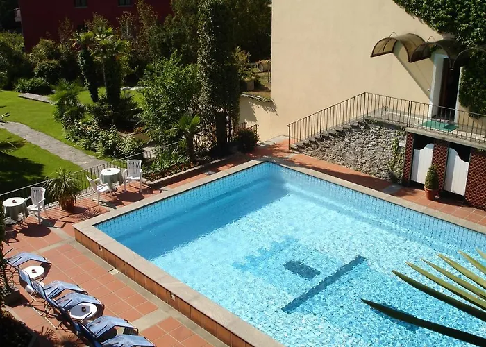 卡斯特罗西施罗斯罗曼蒂克酒店 4*