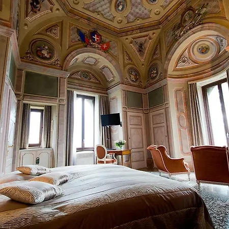 Romantik Castello Seeschloss 4* 아스꼬나