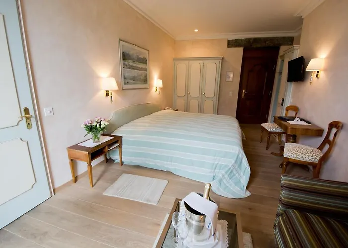 Romantik Castello Seeschloss 호텔 아스꼬나