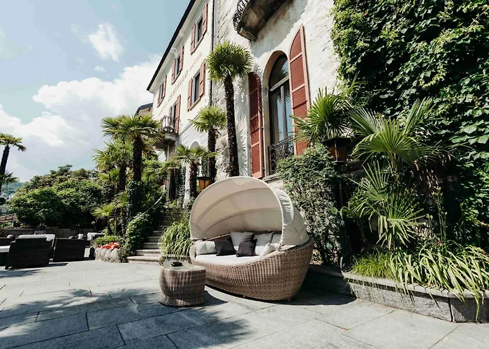 Romantik Castello Seeschloss 호텔 4*