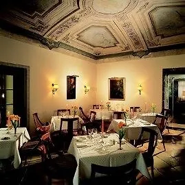 Romantik Castello Seeschloss 아스꼬나